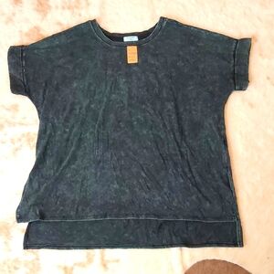 Zenana acid wash tee
